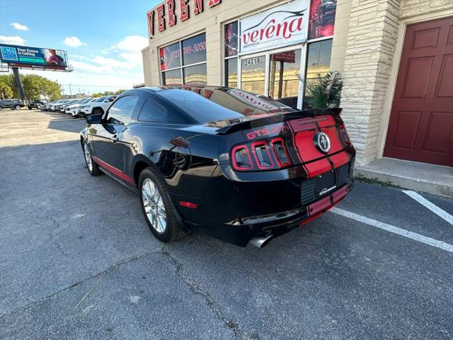 2013 Ford Mustang V6 Premium