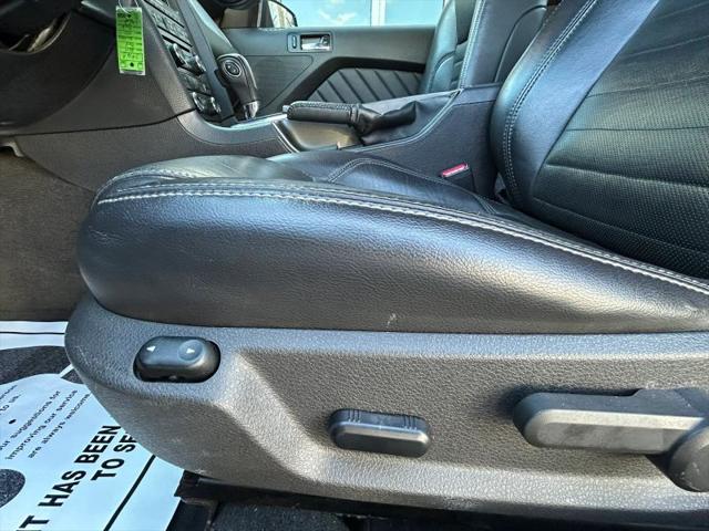 2013 Ford Mustang V6 Premium