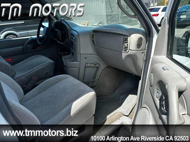 2005 Chevrolet Astro LS