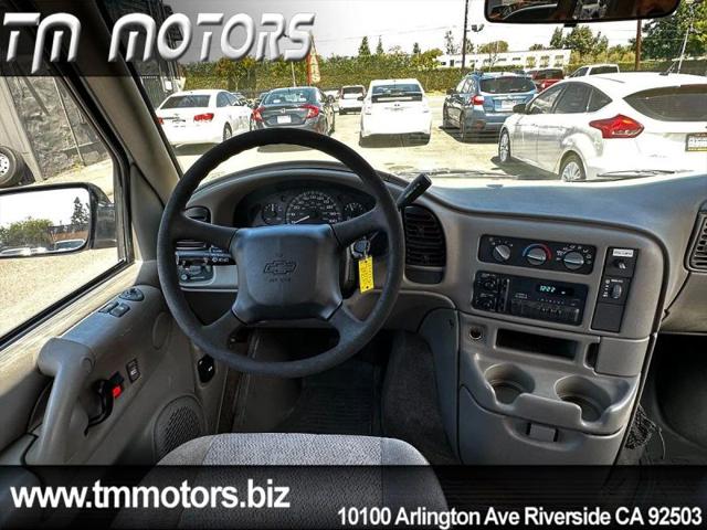 2005 Chevrolet Astro LS