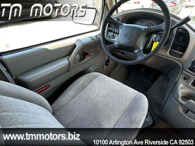 2005 Chevrolet Astro LS