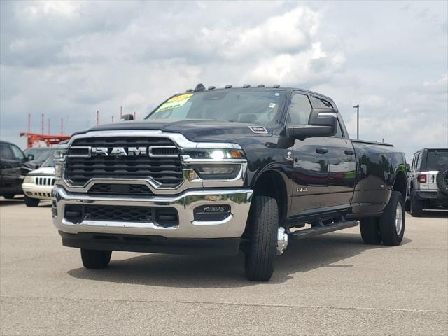 2025 Ram 3500 Big Horn Crew Cab 4x4 8' Box