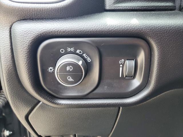 2025 Ram 3500 Big Horn Crew Cab 4x4 8' Box