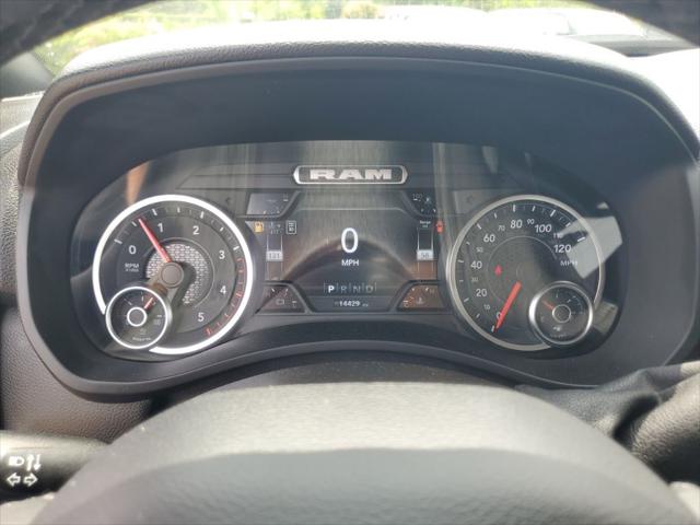 2025 Ram 3500 Big Horn Crew Cab 4x4 8' Box