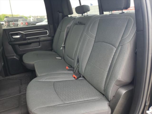 2025 Ram 3500 Big Horn Crew Cab 4x4 8' Box