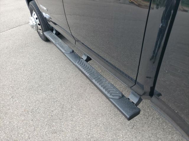 2025 Ram 3500 Big Horn Crew Cab 4x4 8' Box