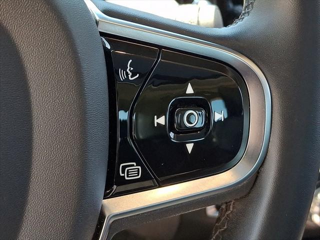 2024 Volvo S60 B5 Plus Dark Theme