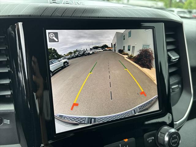 2026 Ram 1500 Express Crew Cab 4x4 5'7" Box