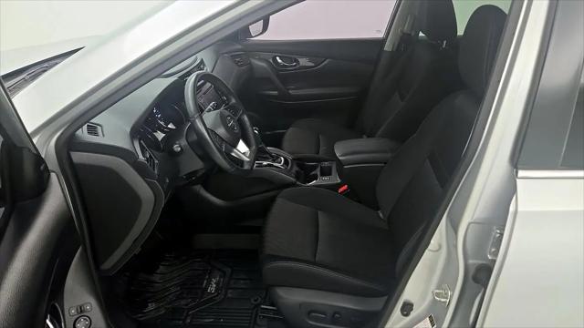 2020 Nissan Rogue SV FWD