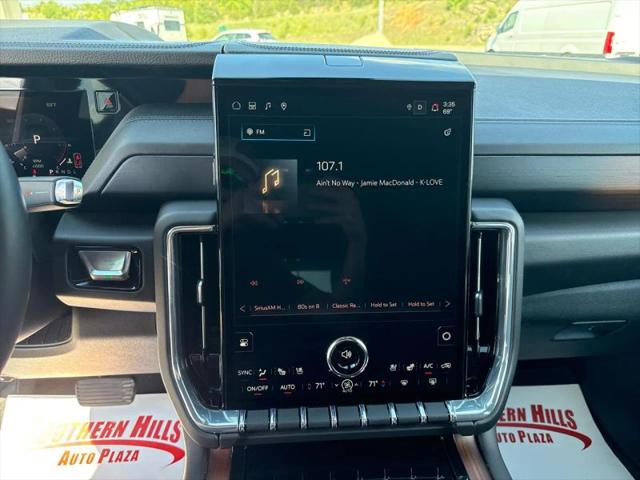 2025 GMC Yukon 4WD Denali
