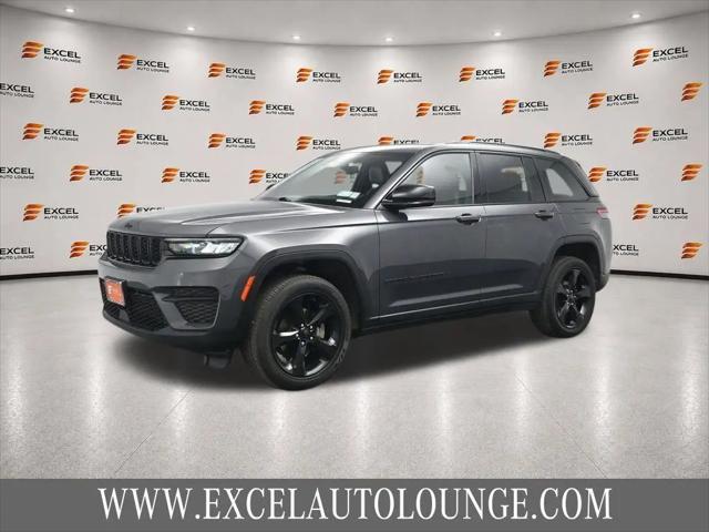 2022 Jeep Grand Cherokee Altitude 4x4 for sale in Hightstown, NJ
