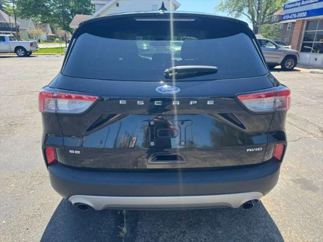 2022 Ford Escape SE