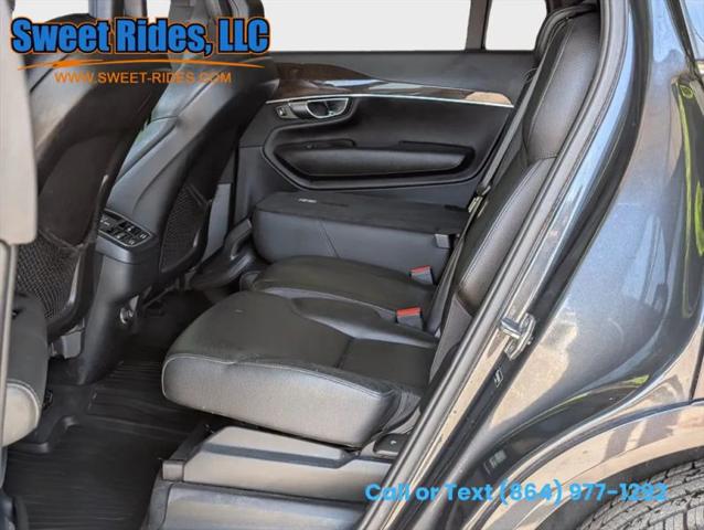2016 Volvo XC90 T6 Momentum