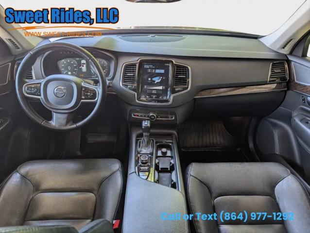 2016 Volvo XC90 T6 Momentum