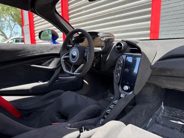 2024 McLaren 750S Coupe