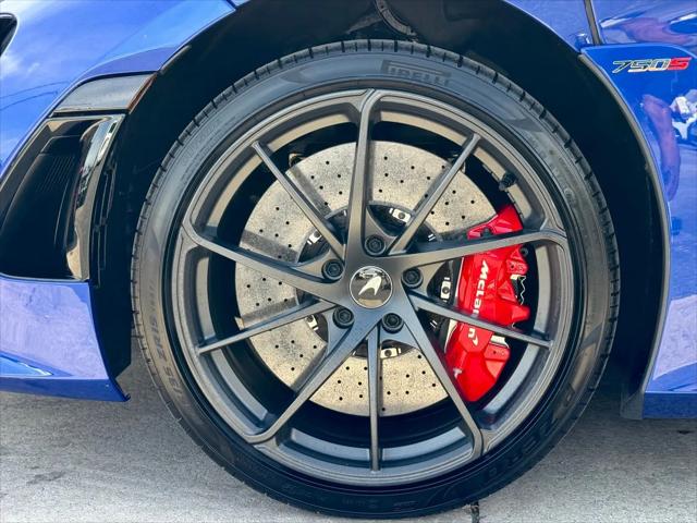 2024 McLaren 750S Coupe