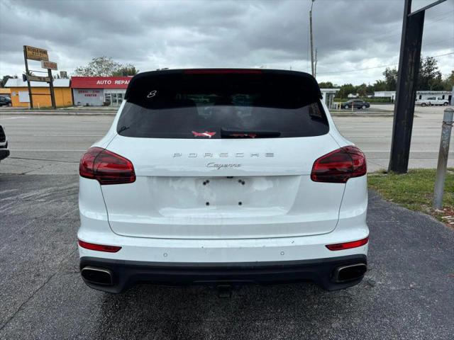 2016 Porsche Cayenne Base