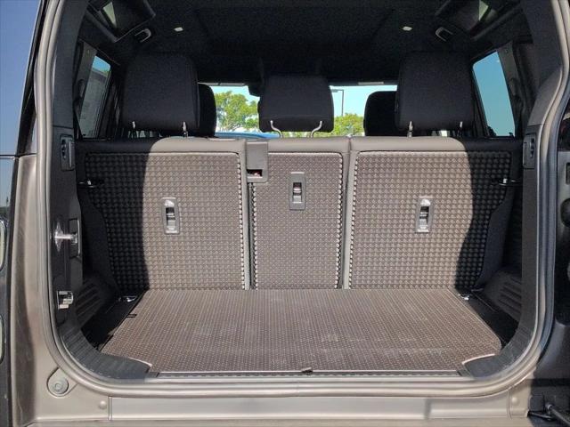 2026 Land Rover Defender P400 X-Dynamic SE