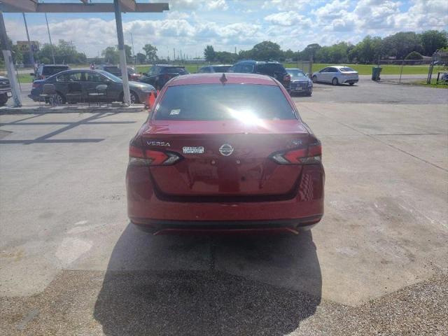2021 Nissan Versa SR Xtronic CVT