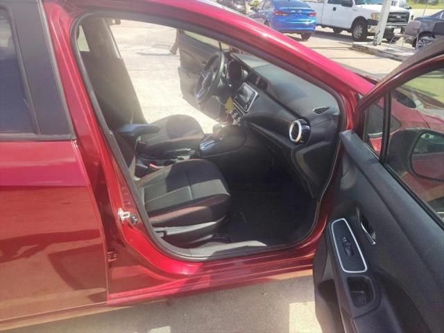 2021 Nissan Versa SR Xtronic CVT