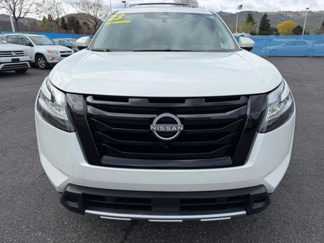 2023 Nissan Pathfinder SL 4WD