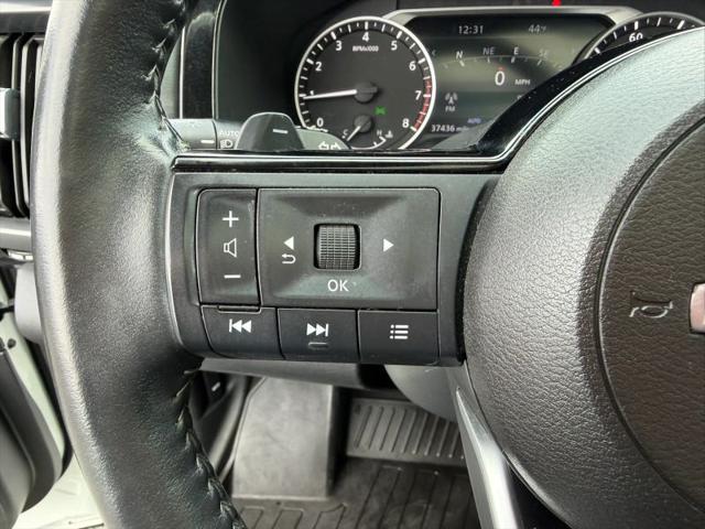 2023 Nissan Pathfinder SL 4WD