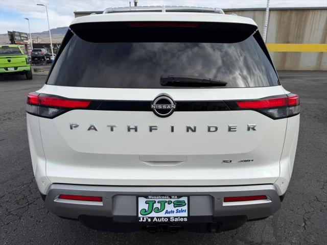 2023 Nissan Pathfinder SL 4WD