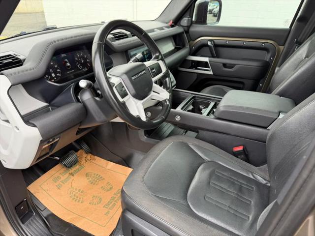 2020 Land Rover Defender 110 SE