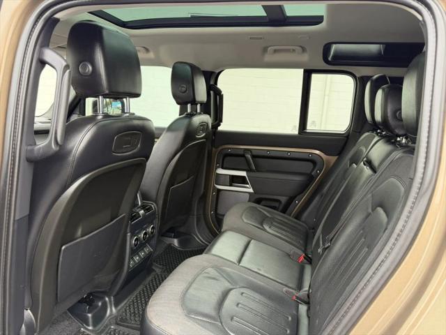 2020 Land Rover Defender 110 SE