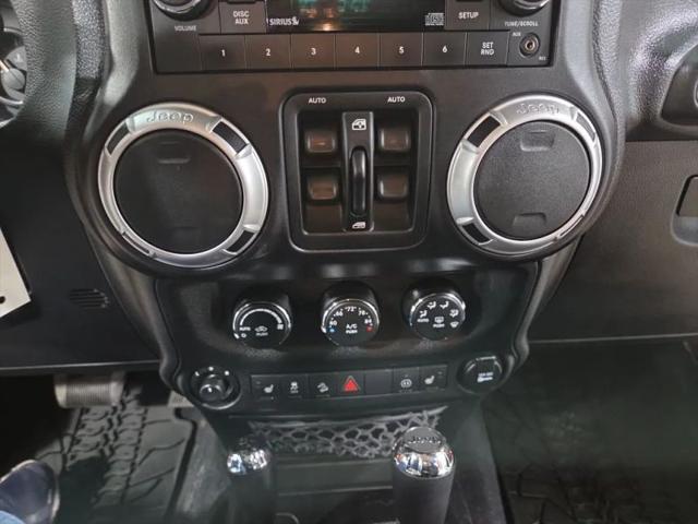 2012 Jeep Wrangler Unlimited Sahara