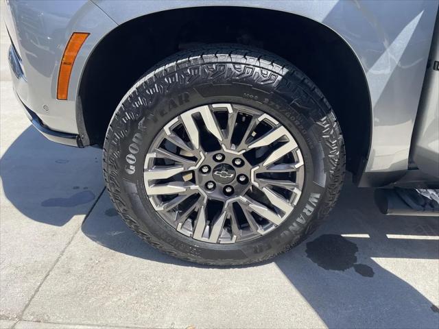 2025 Chevrolet Suburban 4WD Z71