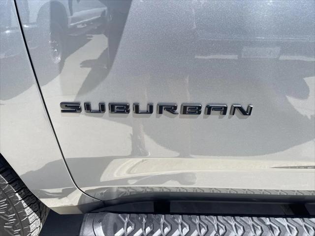 2025 Chevrolet Suburban 4WD Z71