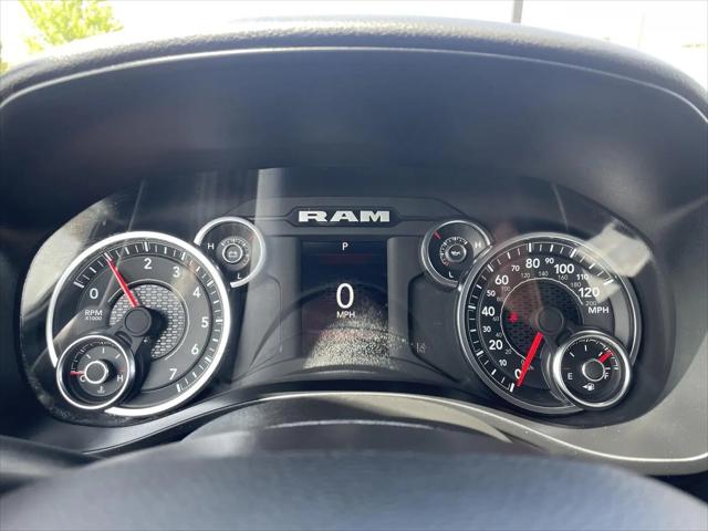 2025 Ram 1500 Big Horn Crew Cab 4x4 5'7" Box