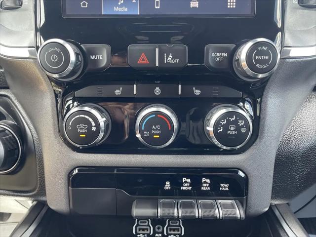 2025 Ram 1500 Big Horn Crew Cab 4x4 5'7" Box
