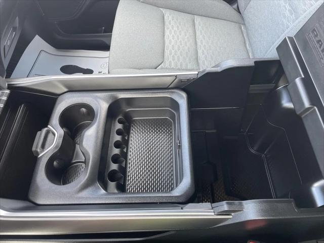 2025 Ram 1500 Big Horn Crew Cab 4x4 5'7" Box