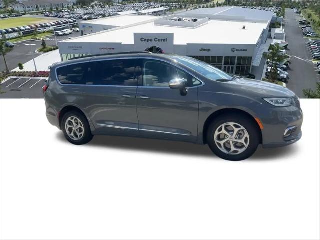 2023 Chrysler Pacifica Limited AWD