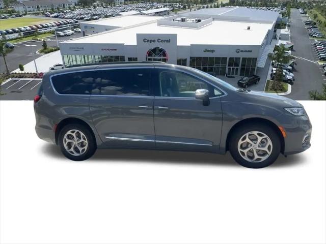 2023 Chrysler Pacifica Limited AWD