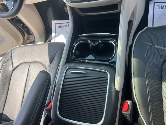 2023 Chrysler Pacifica Limited AWD