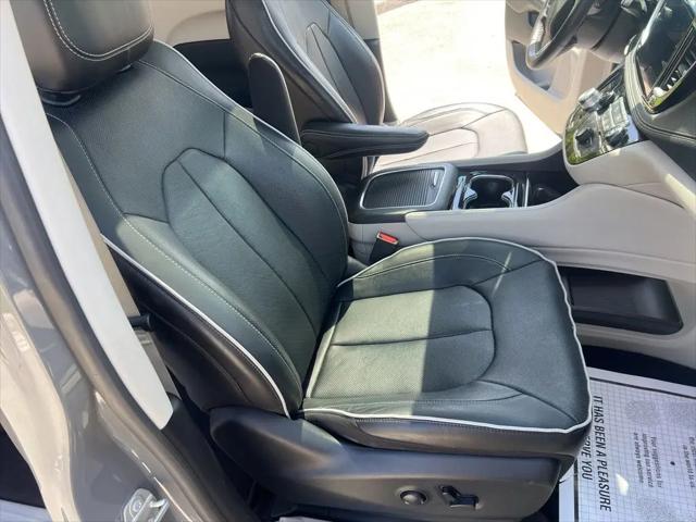 2023 Chrysler Pacifica Limited AWD