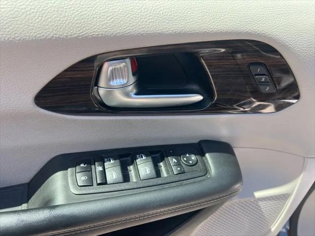 2023 Chrysler Pacifica Limited AWD