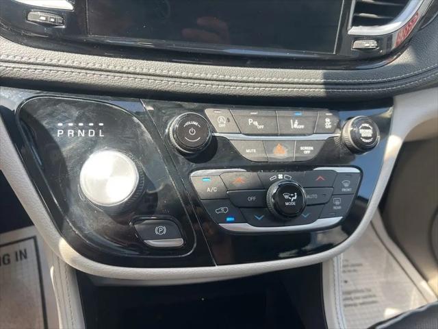 2023 Chrysler Pacifica Limited AWD