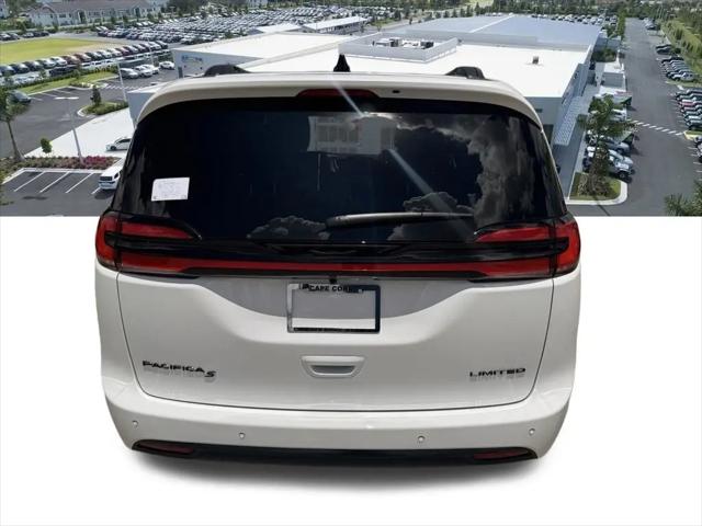 2027 Chrysler Pacifica Limited