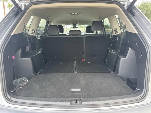 2025 Volkswagen Atlas 2.0T SE w/Technology