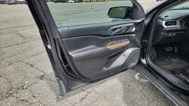 2017 GMC Acadia SLE-2