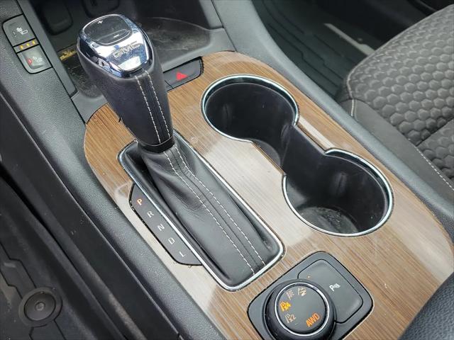 2017 GMC Acadia SLE-2