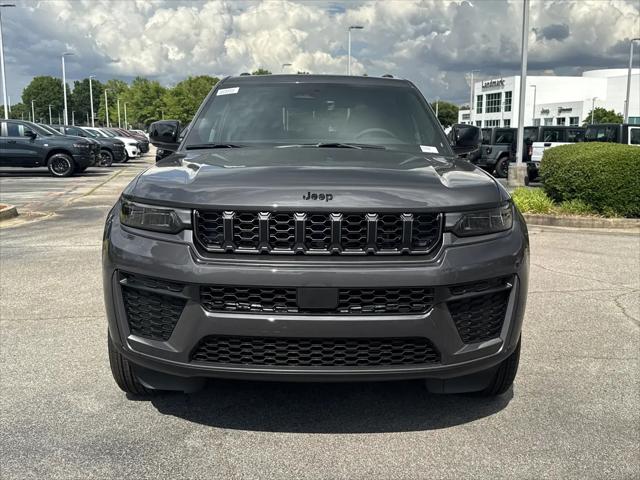 2026 Jeep Grand Cherokee Altitude 4x2