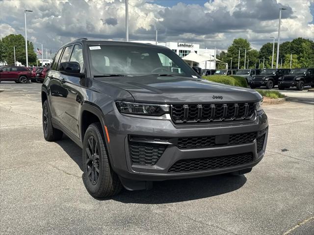 2026 Jeep Grand Cherokee Altitude 4x2
