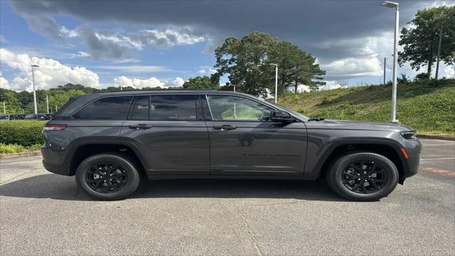 2026 Jeep Grand Cherokee Altitude 4x2