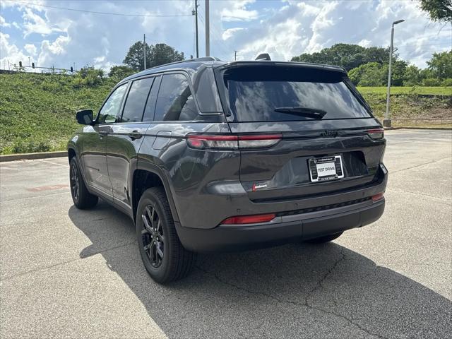 2026 Jeep Grand Cherokee Altitude 4x2