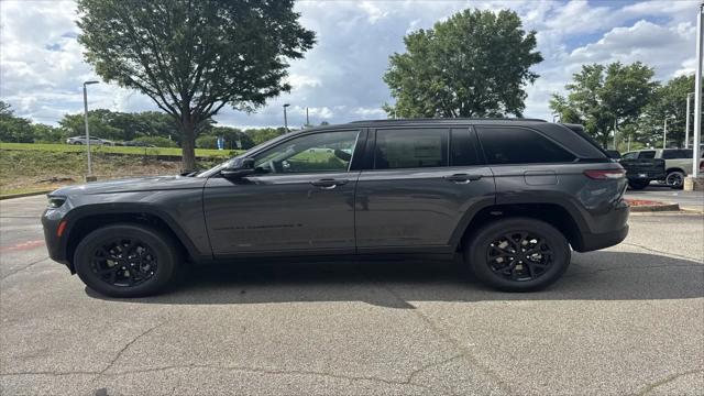 2026 Jeep Grand Cherokee Altitude 4x2